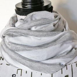 Nursing Scarf/ Cover grey/white - stripe